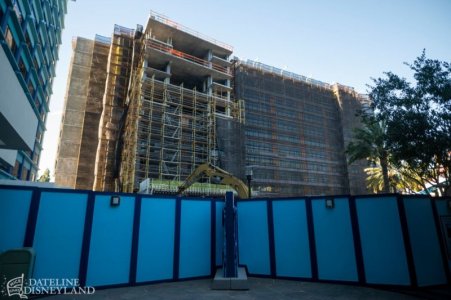 Disneyland-Hotel-Disney-Vacation-Club-tower-construction-DSC_6531-X5.jpg