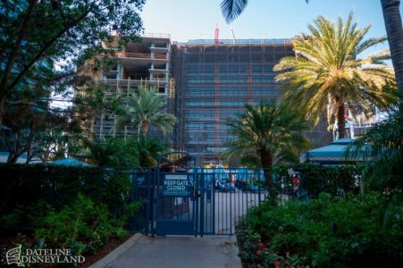 Disneyland-Hotel-Disney-Vacation-Club-tower-construction-DSC_6516-X5.jpg