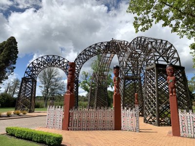 Day 5 Arch 2.JPG