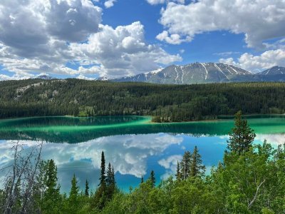 emerald lake.jpeg