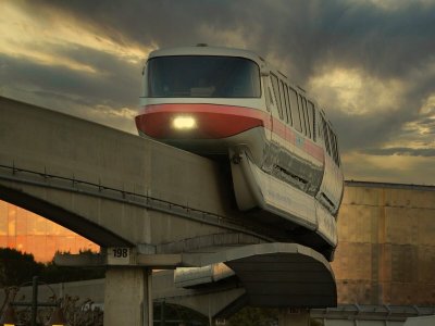 monorail_1200_P2082695.jpg