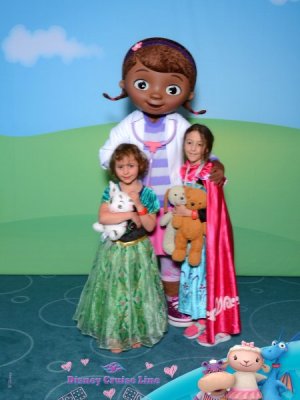 1736-66753114-Disney Jr JR Doc McStuffins 4 Starboard-46356_GPR.jpg