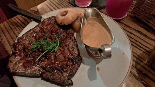 1F9D6B39-3337-4E23-A22E-581A09ED3D5F.jpeg