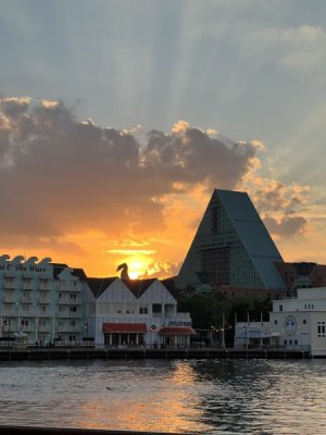 IMG_0692.jpg IMG_0692.jpg