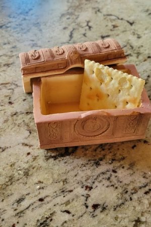 pirate chest sugar.jpg