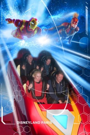 DisneylandParis-id32865648.jpg