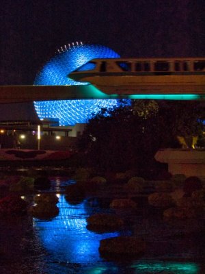 monorail_1380944.jpg
