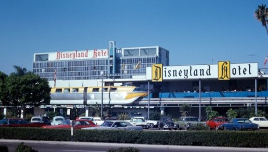 Disneyland-Hotel-Monorail-Station.jpg
