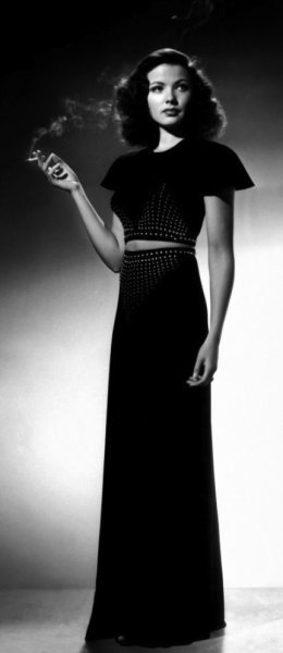 82ea0f57a9a5104718e3f72bdbaa14fd--hollywood-glamour-classic-hollywood-1501559863.jpg