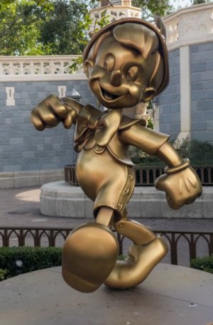 23 WDW-MK 0371-hdr.jpg
