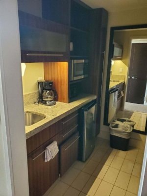 BLT kitchenette.jpg