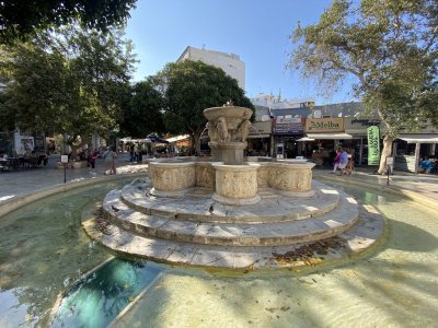 3fountain.jpg