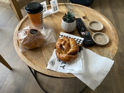 1breakfast.jpeg