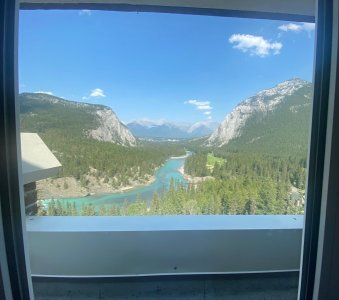 Day3_FairmontBanff_room_3.jpg