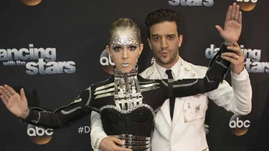 dwts-lindsey-stirling-5.jpg