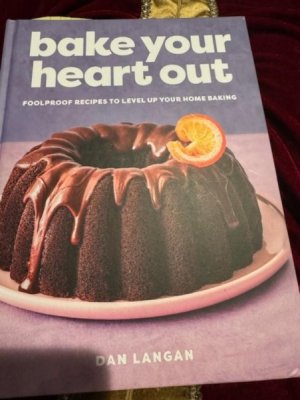 cookbook Bake Your Heart Out.jpg