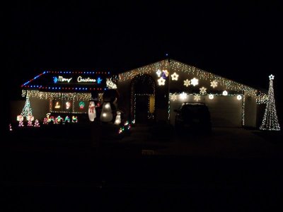 2010 christmas lights house 100_0610.JPG