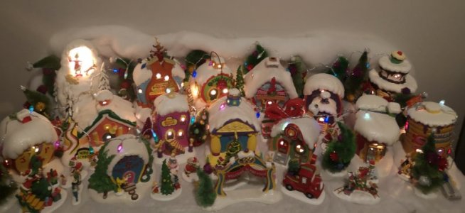 grinchvillage2023.jpg