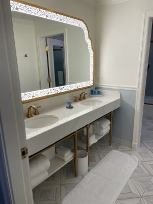 IMG_0908.jpeg