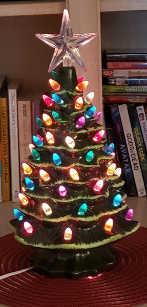 Christmas Tree 2.jpg