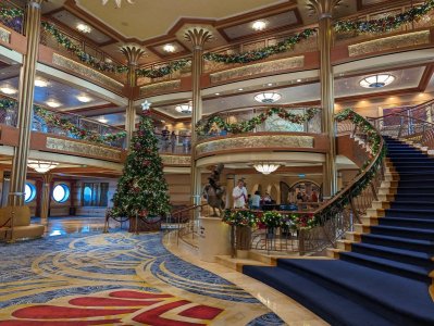 dream lobby 1.jpg