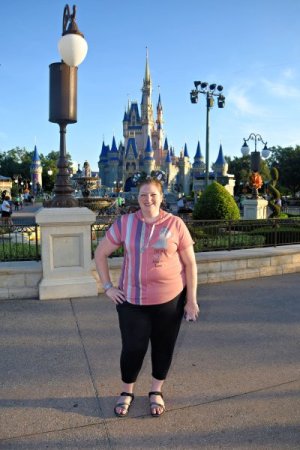 small 2023-08-18 - Magic Kingdom Park - Plaza garden east_11.jpg