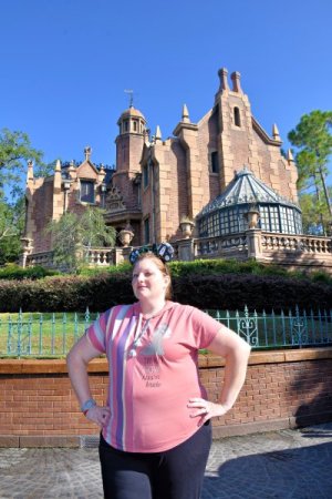 small 2023-08-18 - Magic Kingdom Park - Haunted mansion_3.jpg