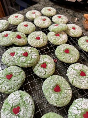 grinch cookies 1.jpg