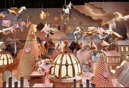 Le Printemps window.jpg Le Printemps window.jpg