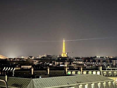 Eiffel Tower View.jpg Eiffel Tower View.jpg