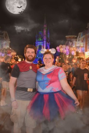 small 2023-08-19 - Magic Kingdom Park - Main street usa_7.jpg