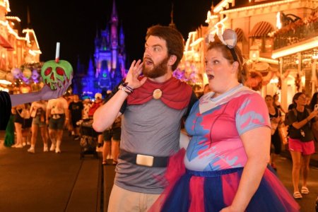 small 2023-08-19 - Magic Kingdom Park - Main street usa.jpg
