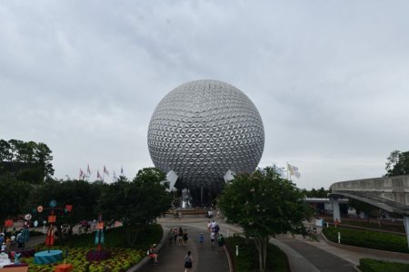 small 2023-08-20 - Epcot - Super zoom at epcot_2.jpg