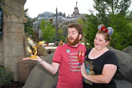 small 2023-08-20 - Magic Kingdom Park - Belles village_2.jpg