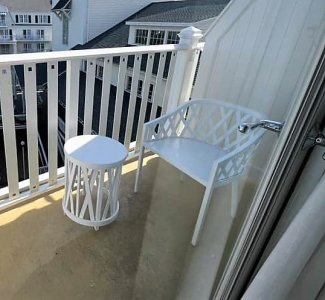 Balcony table & chair.jpg