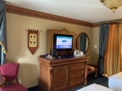 Royal room TV.jpg