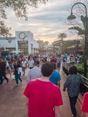 Disney Springs Crowds v2.jpg
