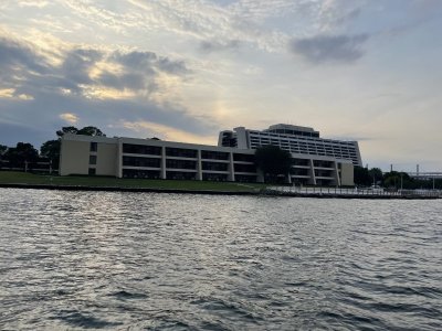 IMG_2495.jpeg