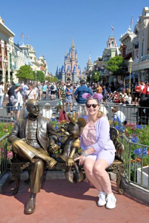 2024-03-15 - Magic Kingdom Park - Sharing the magic statue (1).jpeg