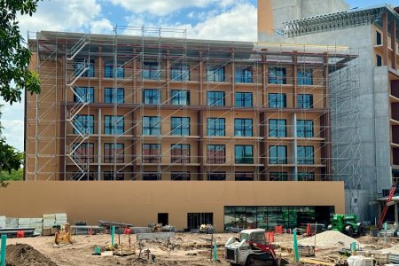 Disneys-Polynesian-Island-Tower-Construction-2024-May-9.jpeg