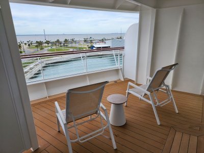 veranda.jpg