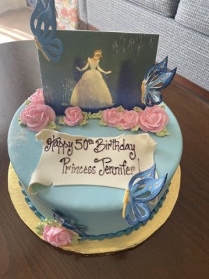Cinderella Cake 2.jpg