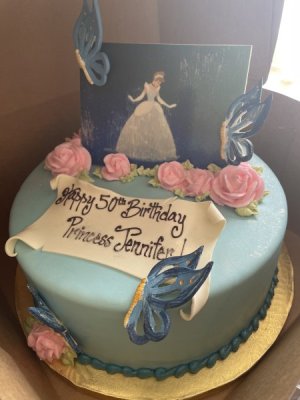 Cinderella Cake 3.jpg