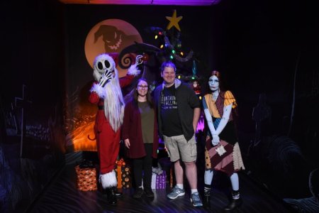 2023-12-22 - Magic Kingdom Park - Town square theater_3.jpeg