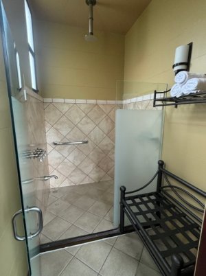 119_hotel.jpg