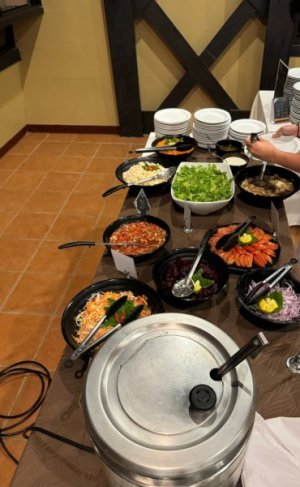 153_buffet.jpg