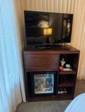 370_hotel.jpg