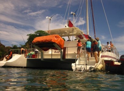 437_boat.jpg