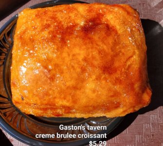 Gaston croissant.jpg