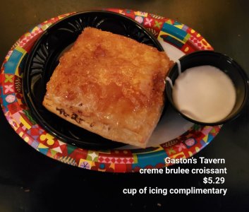 Gaston's tavern croissant 2.jpg